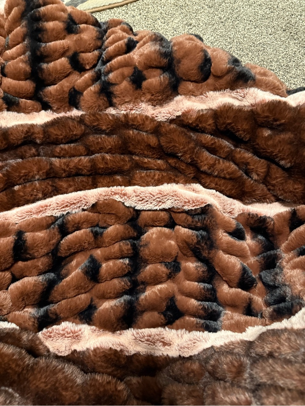 ‼️NWT Sew Sweet XL Milan/Milan Strip Blanket‼️
